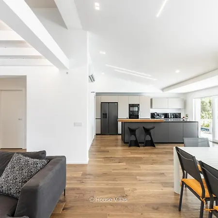 Flaben Luxury Villa