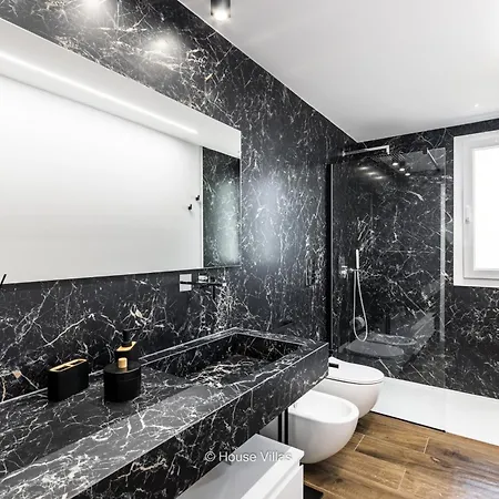 Flaben Luxury Villa *